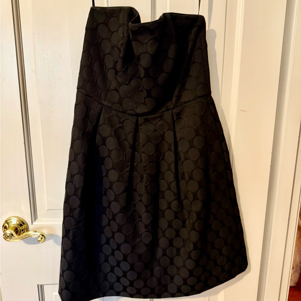 Chic Black Strapless Dress